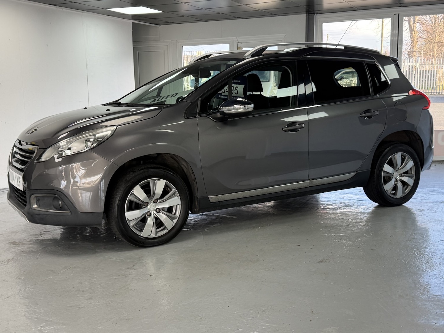 Used Peugeot 2008 2014 for sale - 77558530: Photo 6