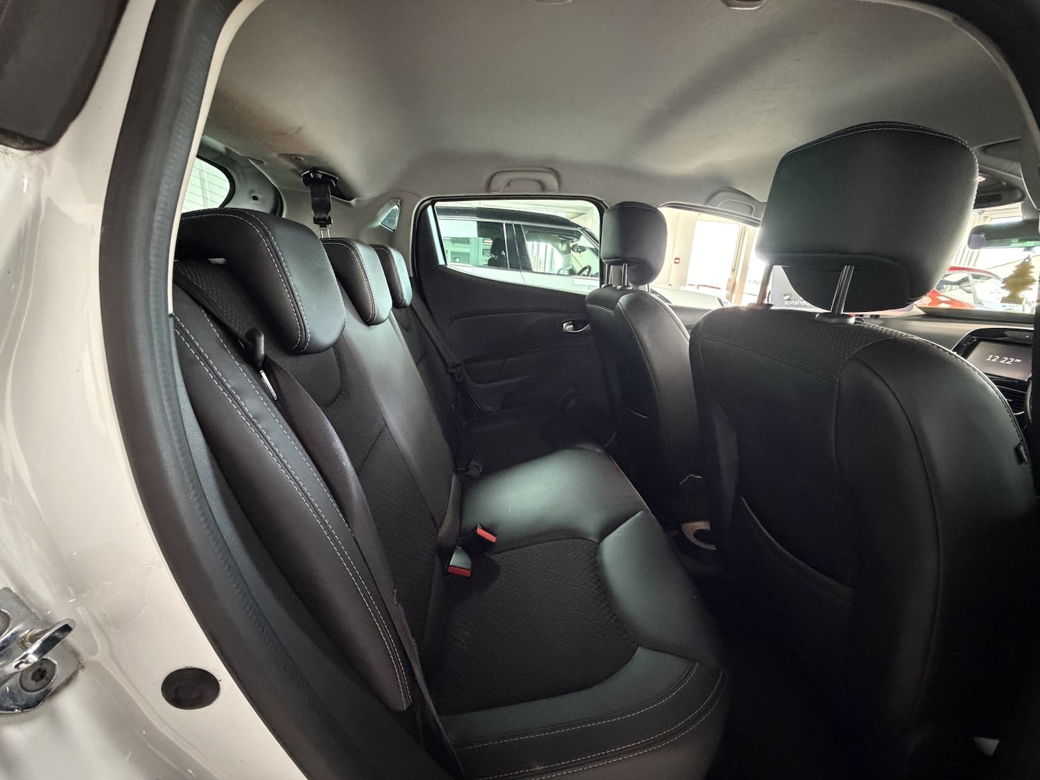 Used Renault Clio 2018 for sale - 77707174: Photo 5