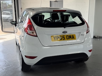 Used Ford Fiesta 2015 for sale - 79115528: Photo