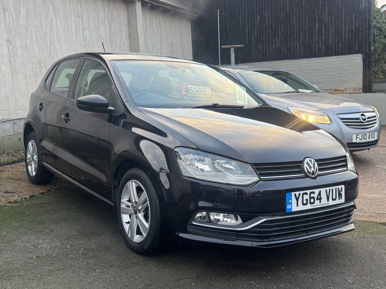 Used Volkswagen Polo 2014 for sale - 76666112: Photo 2