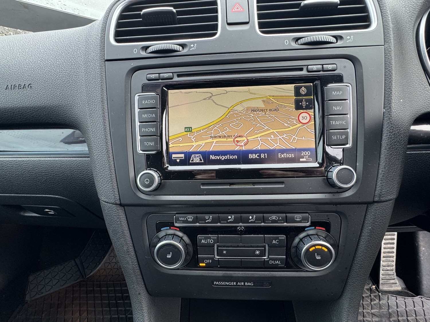 Used Volkswagen Golf 2010 for sale - 77395201: Photo 5