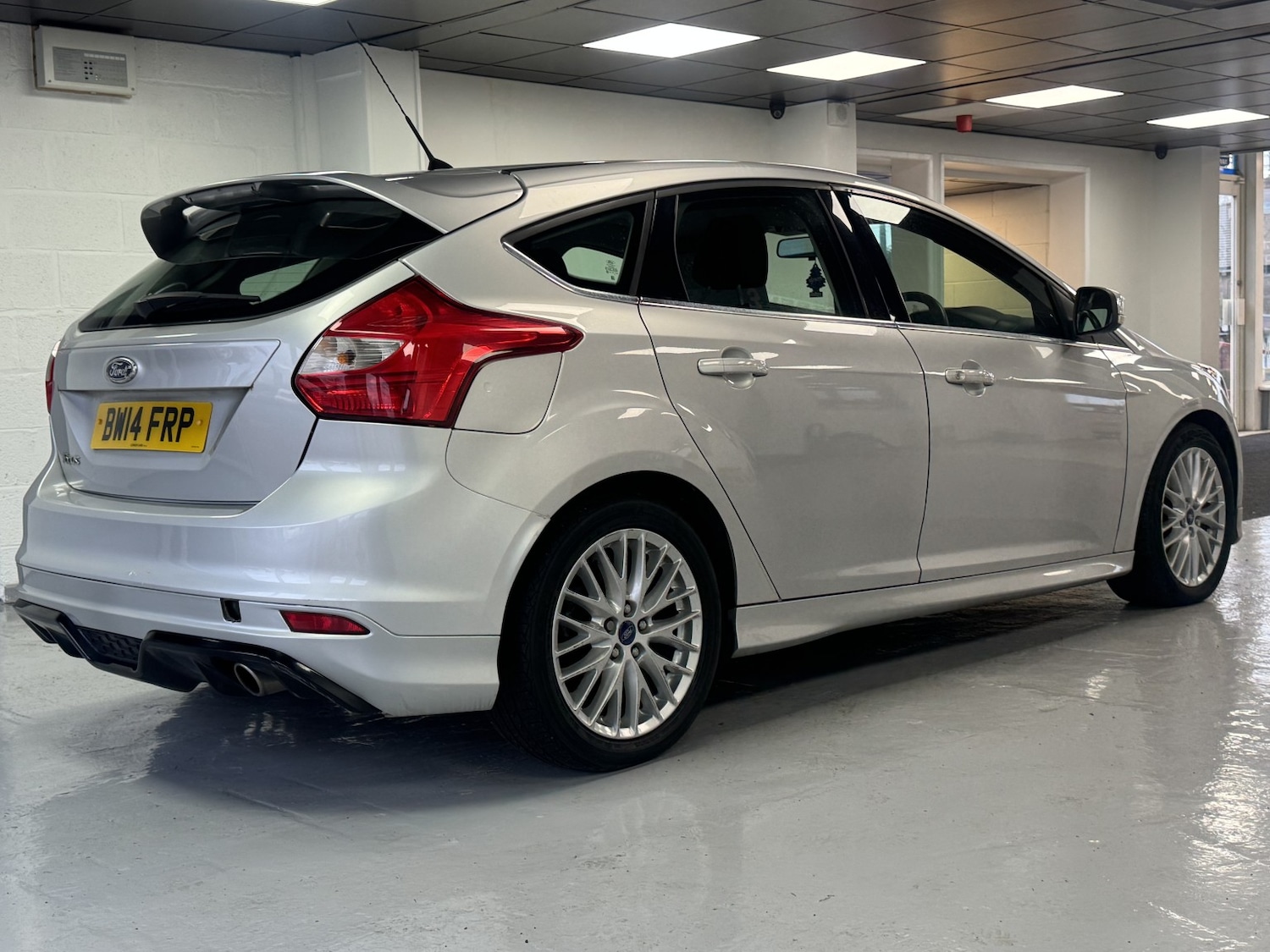 Used Ford Focus 2014 for sale - 76666119: Photo 5