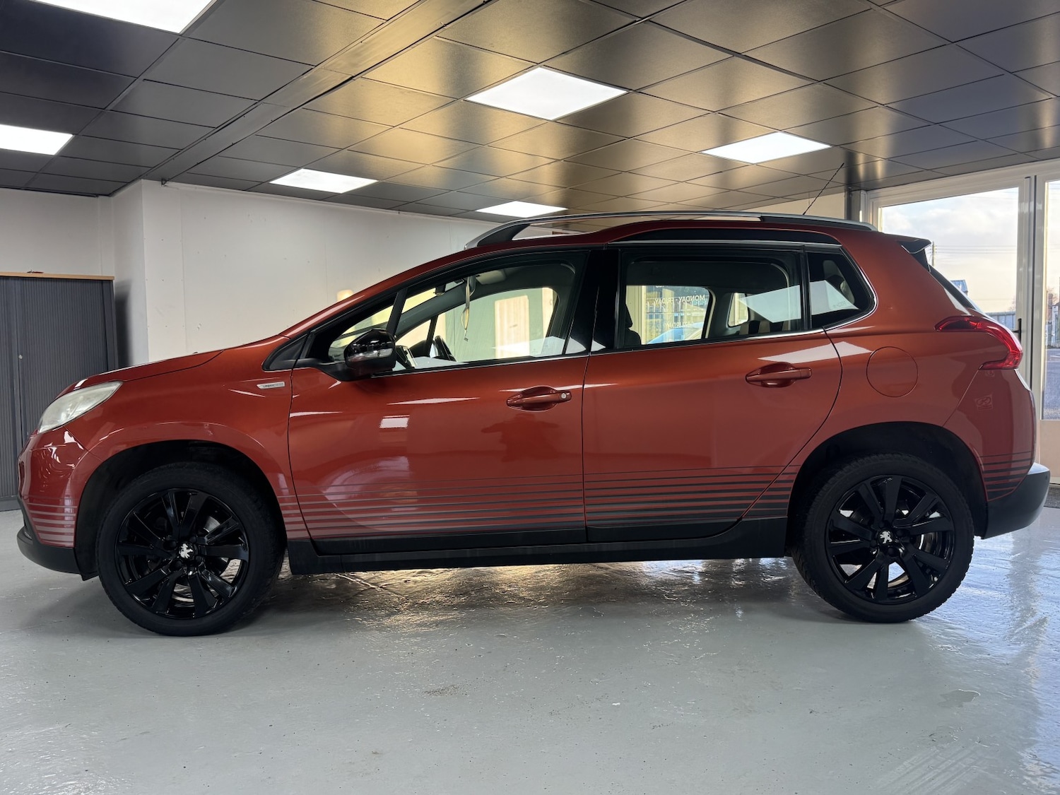 Used Peugeot 2008 2015 for sale - 77264374: Photo 4