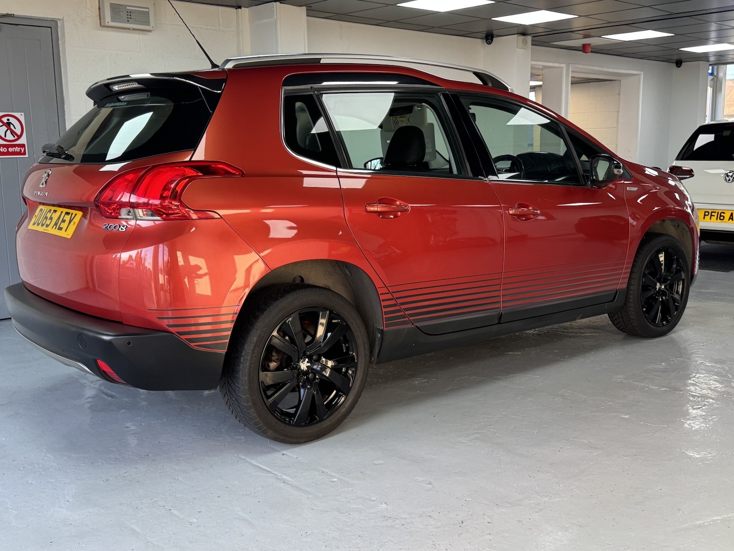 Used Peugeot 2008 2015 for sale - 77264374: Photo 5