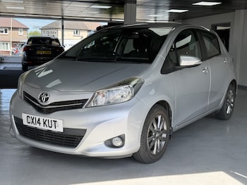 Used Toyota Yaris 2014 for sale - 79471062: Photo