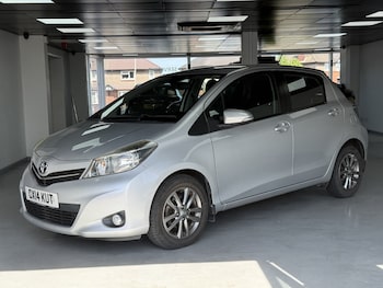 Used Toyota Yaris 2014 for sale - 79471062: Photo