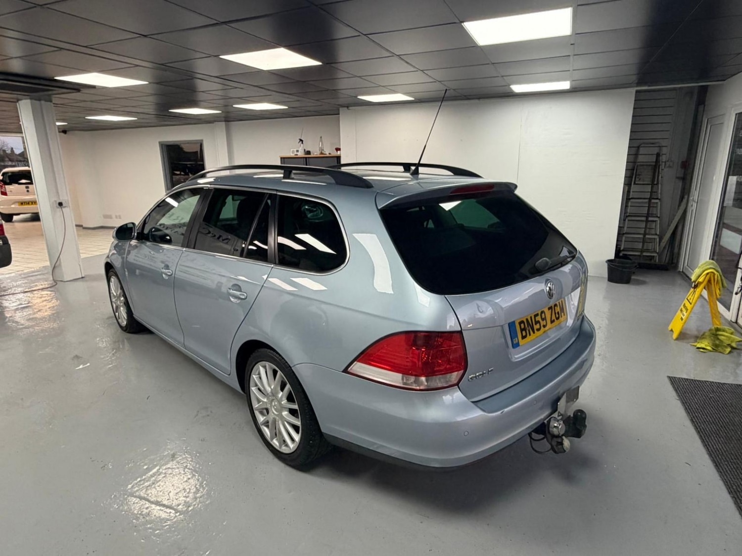 Used Volkswagen Golf 2009 for sale - 77014845: Photo 14