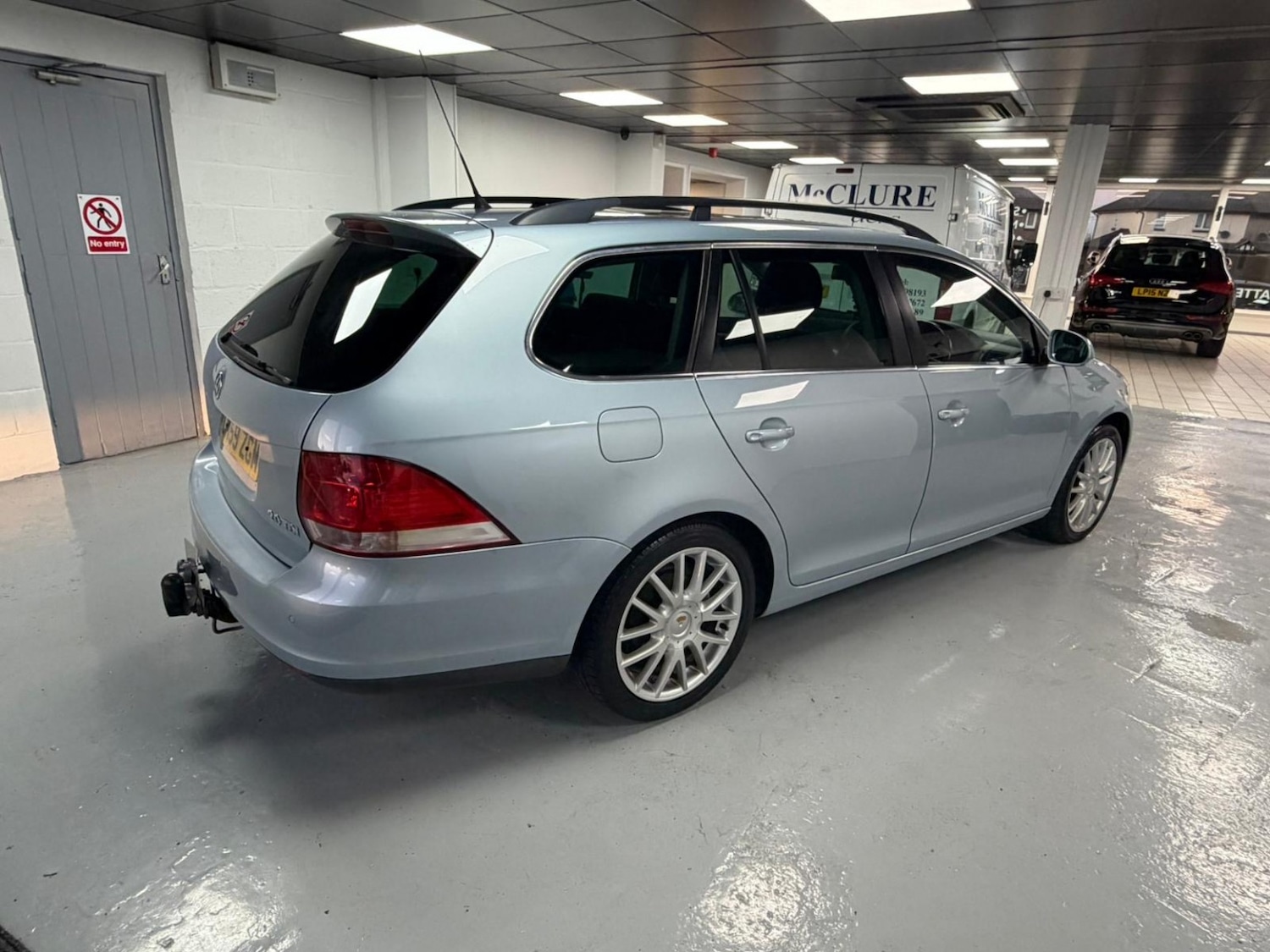 Used Volkswagen Golf 2009 for sale - 77014845: Photo 5