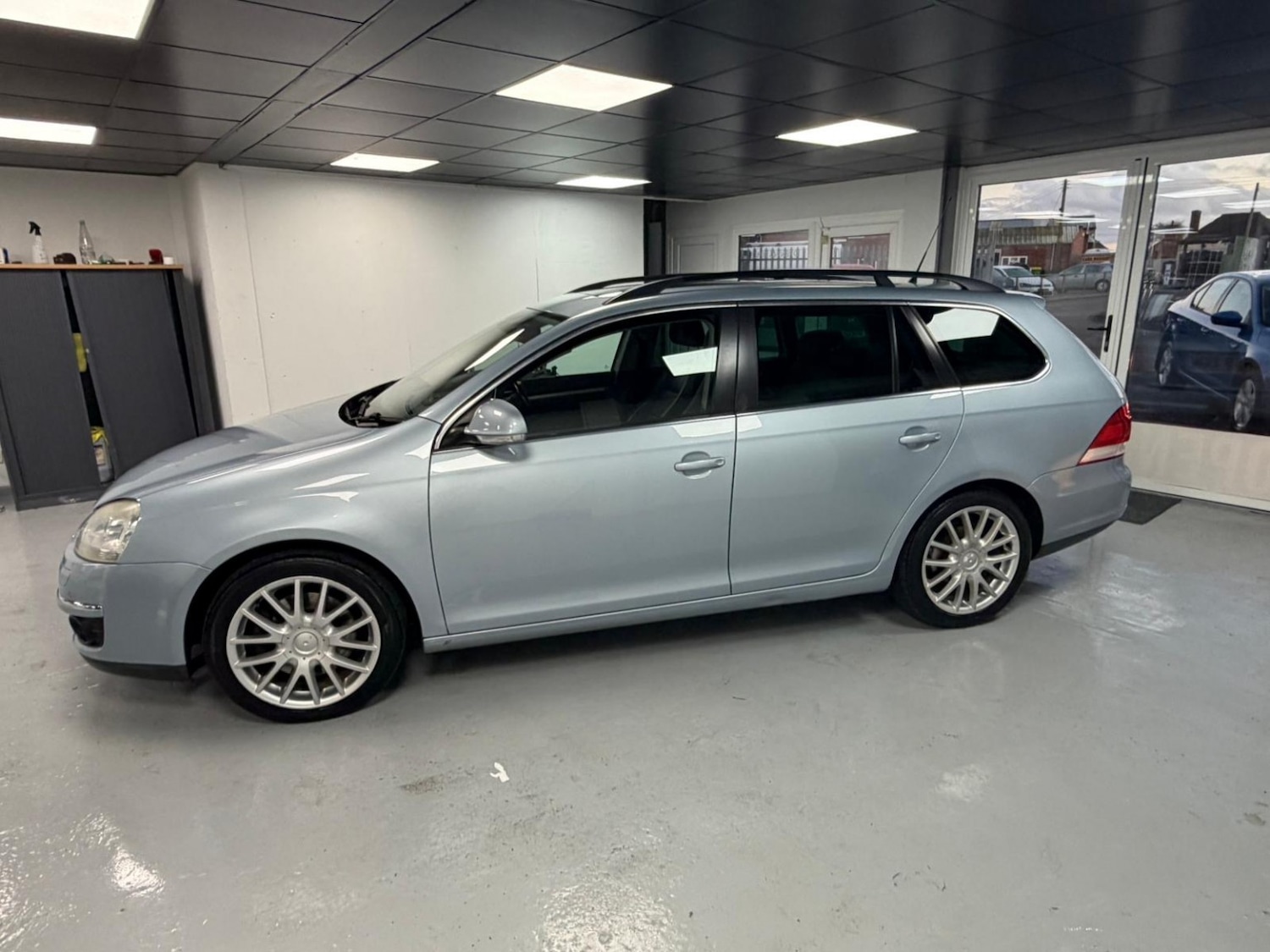 Used Volkswagen Golf 2009 for sale - 77014845: Photo 8