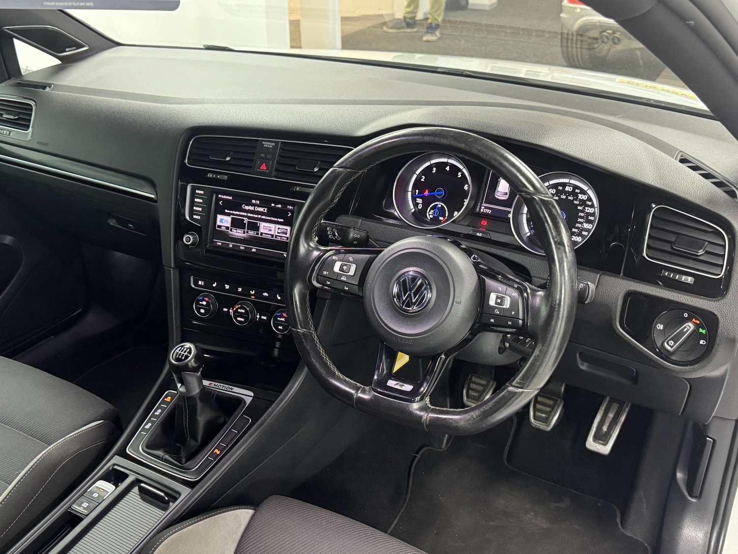 Used Volkswagen Golf 2016 for sale - 77237096: Photo 7