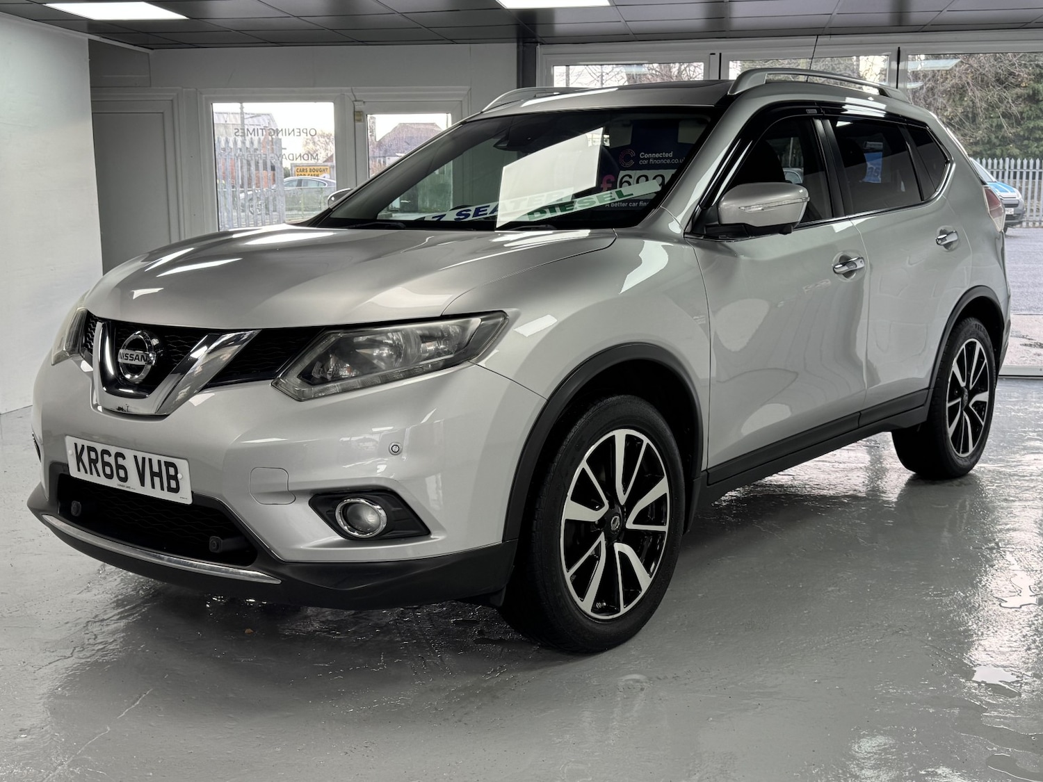 Used Nissan X-Trail 2016 for sale - 76748230: Photo 1