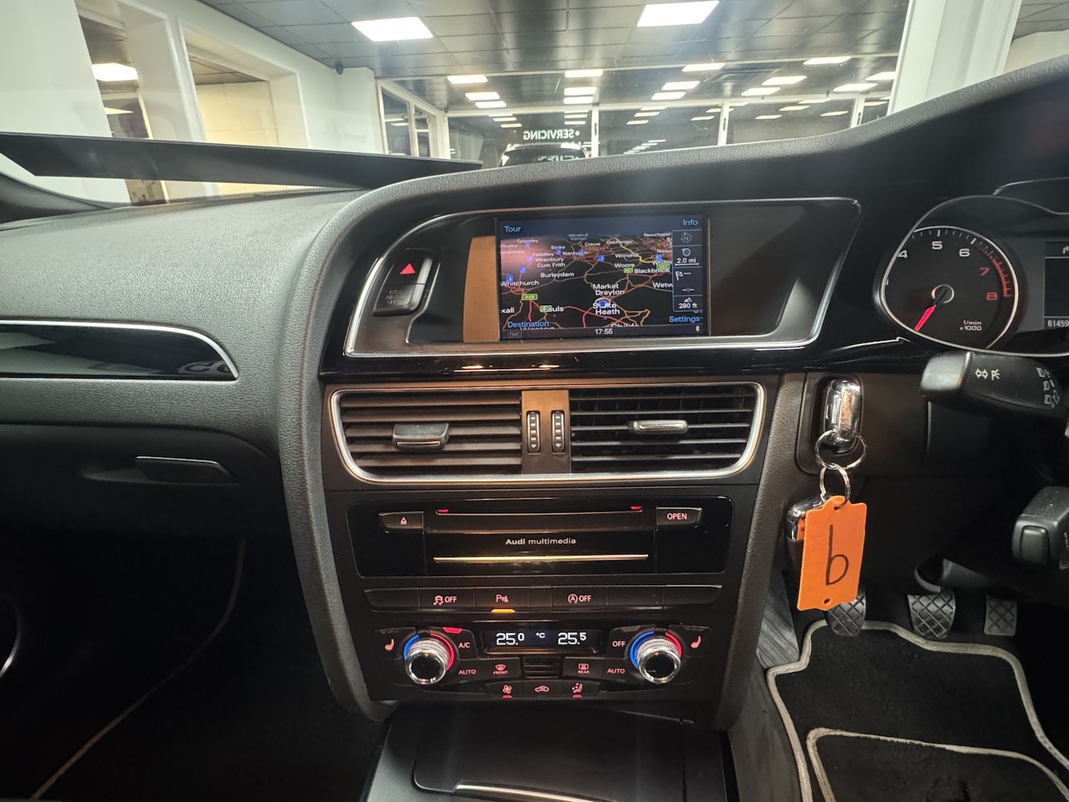 Used Audi A4 2015 for sale - 76666111: Photo 10