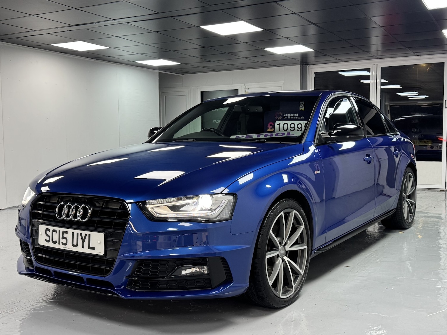 Used Audi A4 2015 for sale - 76666111: Photo 2