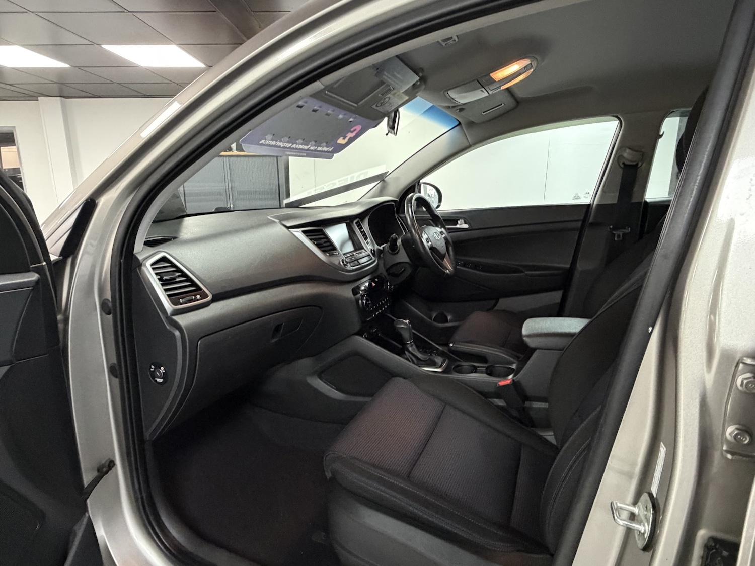 Used Hyundai TUCSON 2017 for sale - 77622532: Photo 8