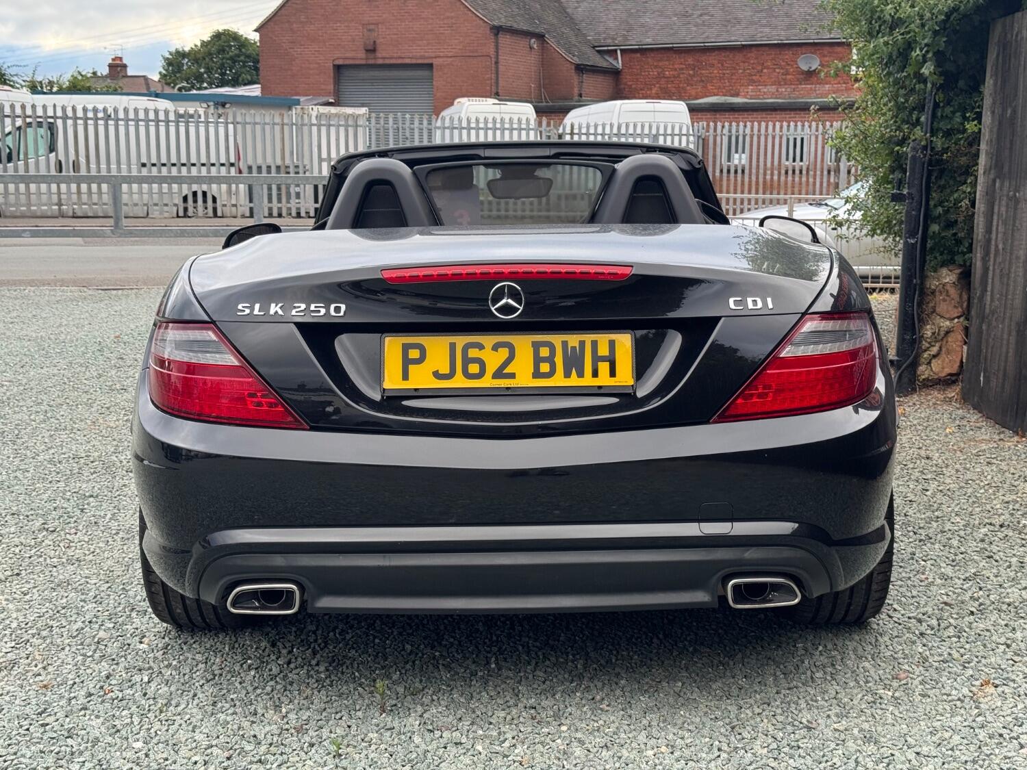 Used Mercedes-Benz SLK 2012 for sale - 76793637: Photo 18