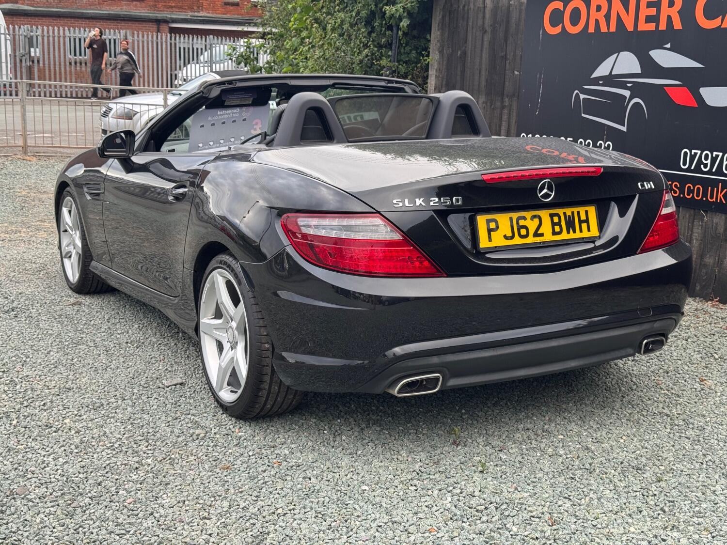 Used Mercedes-Benz SLK 2012 for sale - 76793637: Photo 6