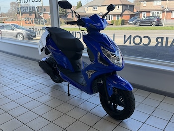 Used DB50QT-11 SCOOTER DB 50 QT-11 2024 for sale - bike-77938124: Photo