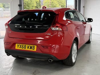 Used Volvo V40 2018 for sale - 79750156: Photo