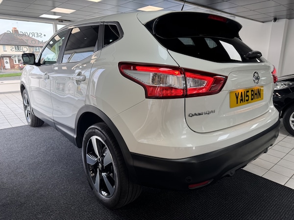Used Nissan Qashqai 2015 for sale - 75385914: Photo 4