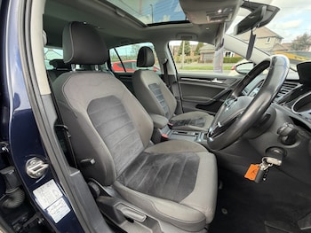 Used Volkswagen Golf 2017 for sale - 78057012: Photo