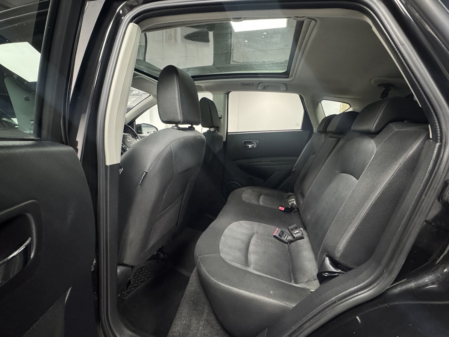 Used Nissan Qashqai 2010 for sale - 76347227: Photo 17