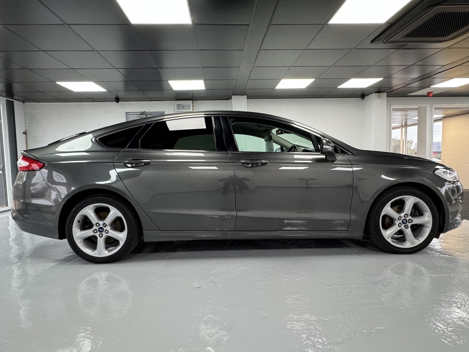 Used Ford Mondeo 2019 for sale - 76793635: Photo 15