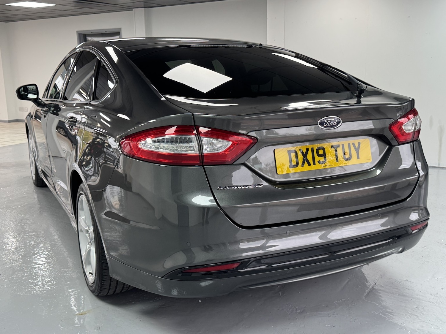 Used Ford Mondeo 2019 for sale - 76793635: Photo 3