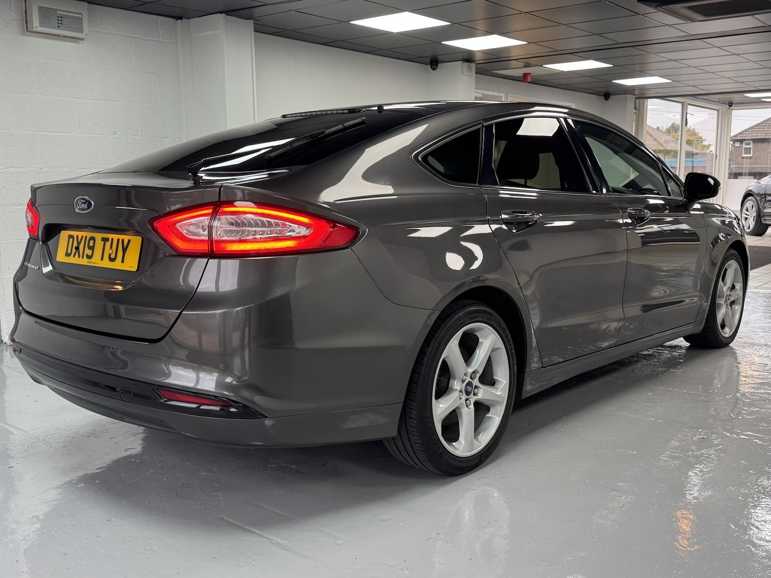 Used Ford Mondeo 2019 for sale - 76793635: Photo 7
