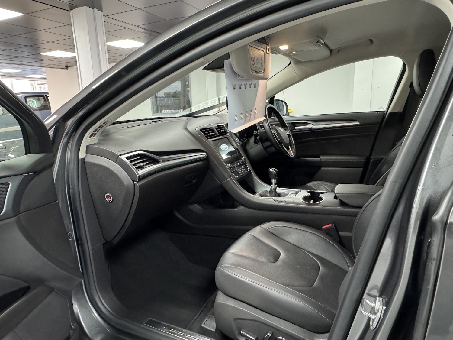 Used Ford Mondeo 2019 for sale - 76793635: Photo 8