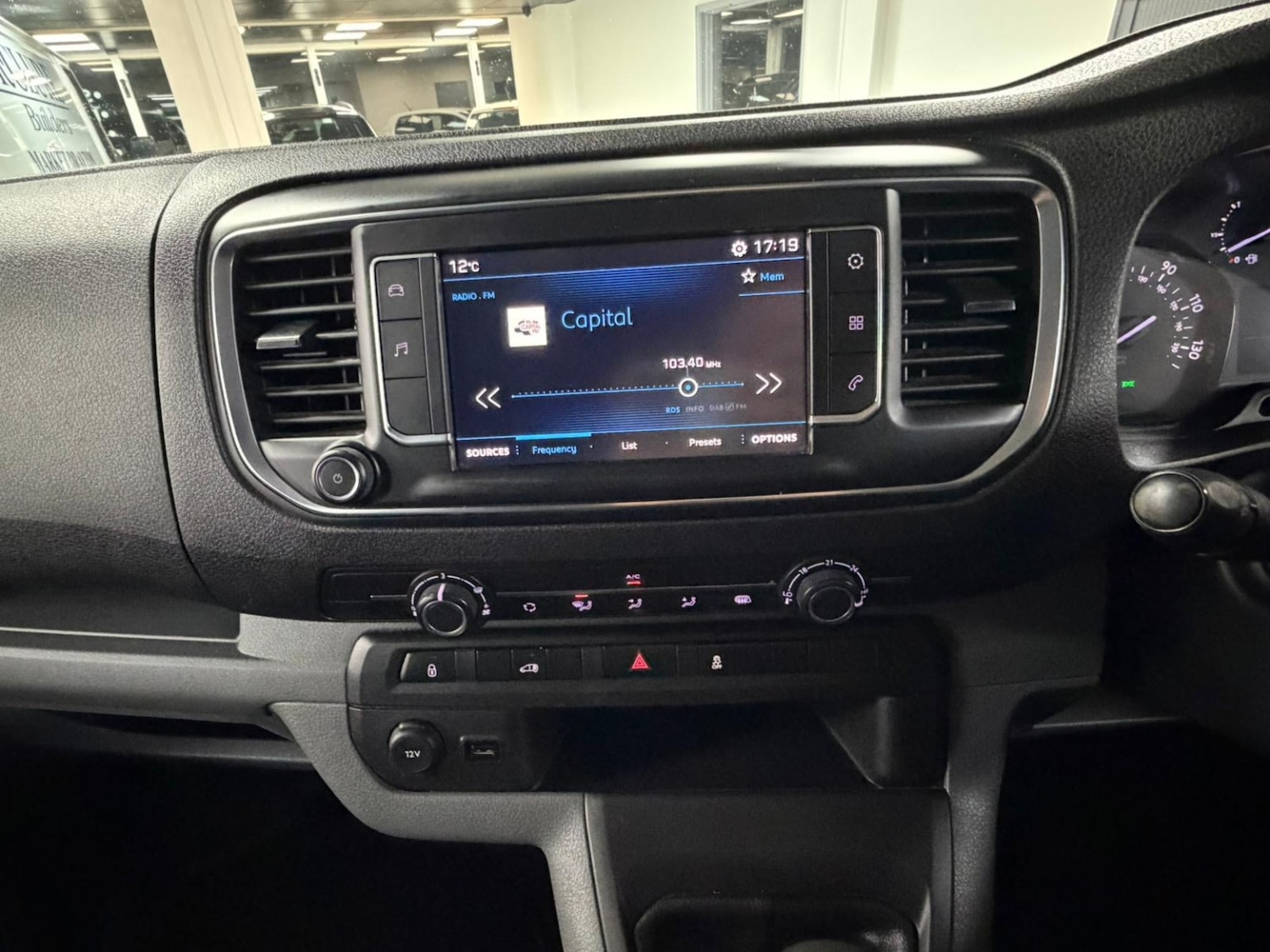 Used Peugeot Expert 2017 for sale - 76974416: Photo 12