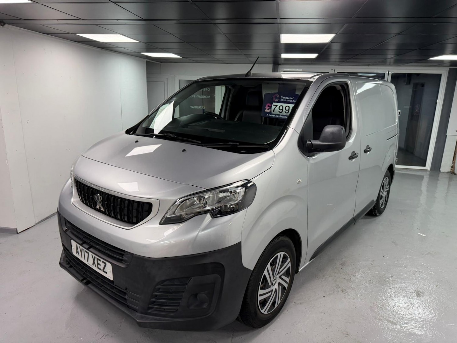 Used Peugeot Expert 2017 for sale - 76974416: Photo 2