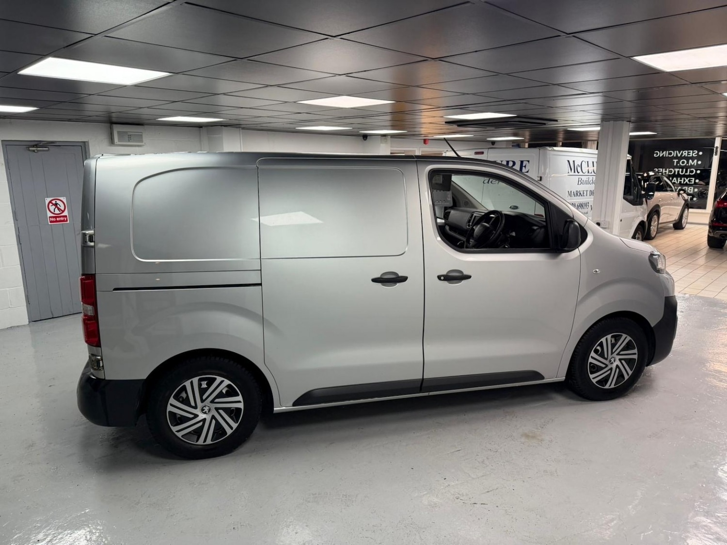 Used Peugeot Expert 2017 for sale - 76974416: Photo 7