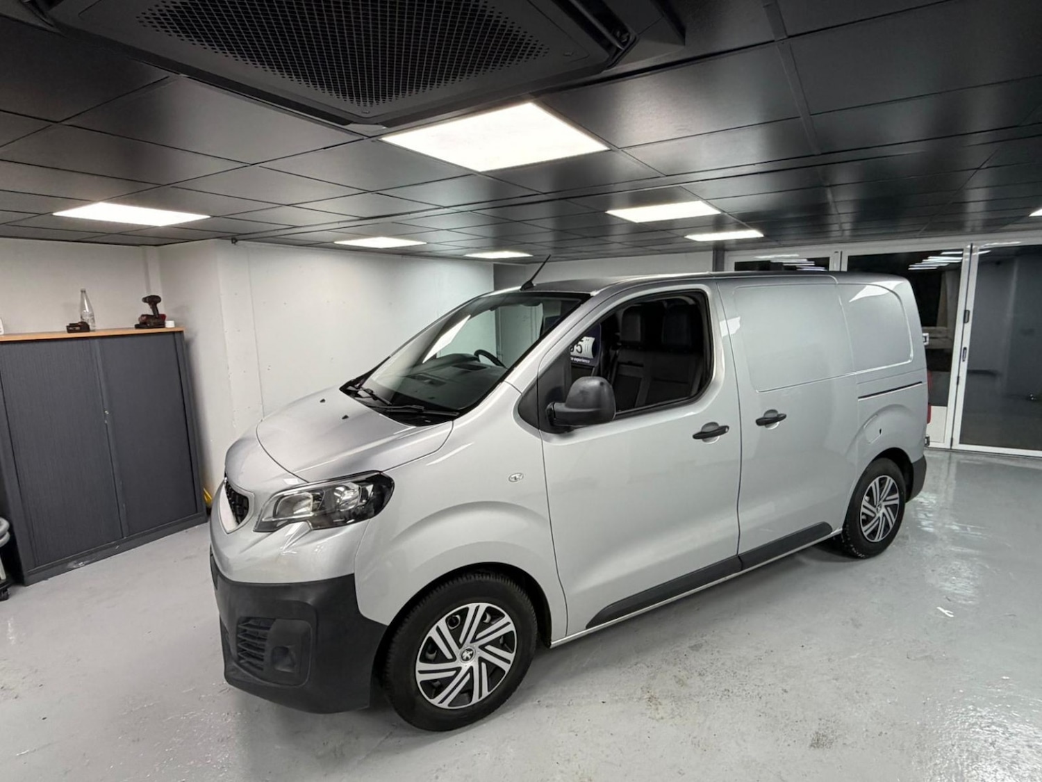 Used Peugeot Expert 2017 for sale - 76974416: Photo 8