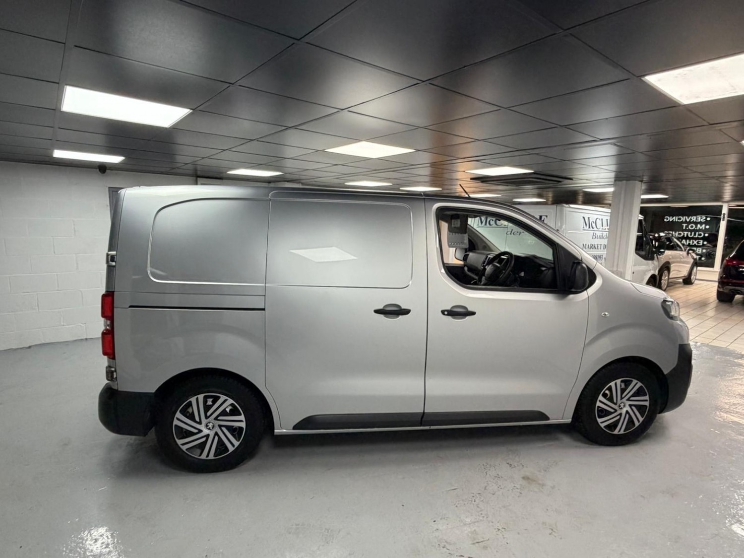 Used Peugeot Expert 2017 for sale - 76974416: Photo 9