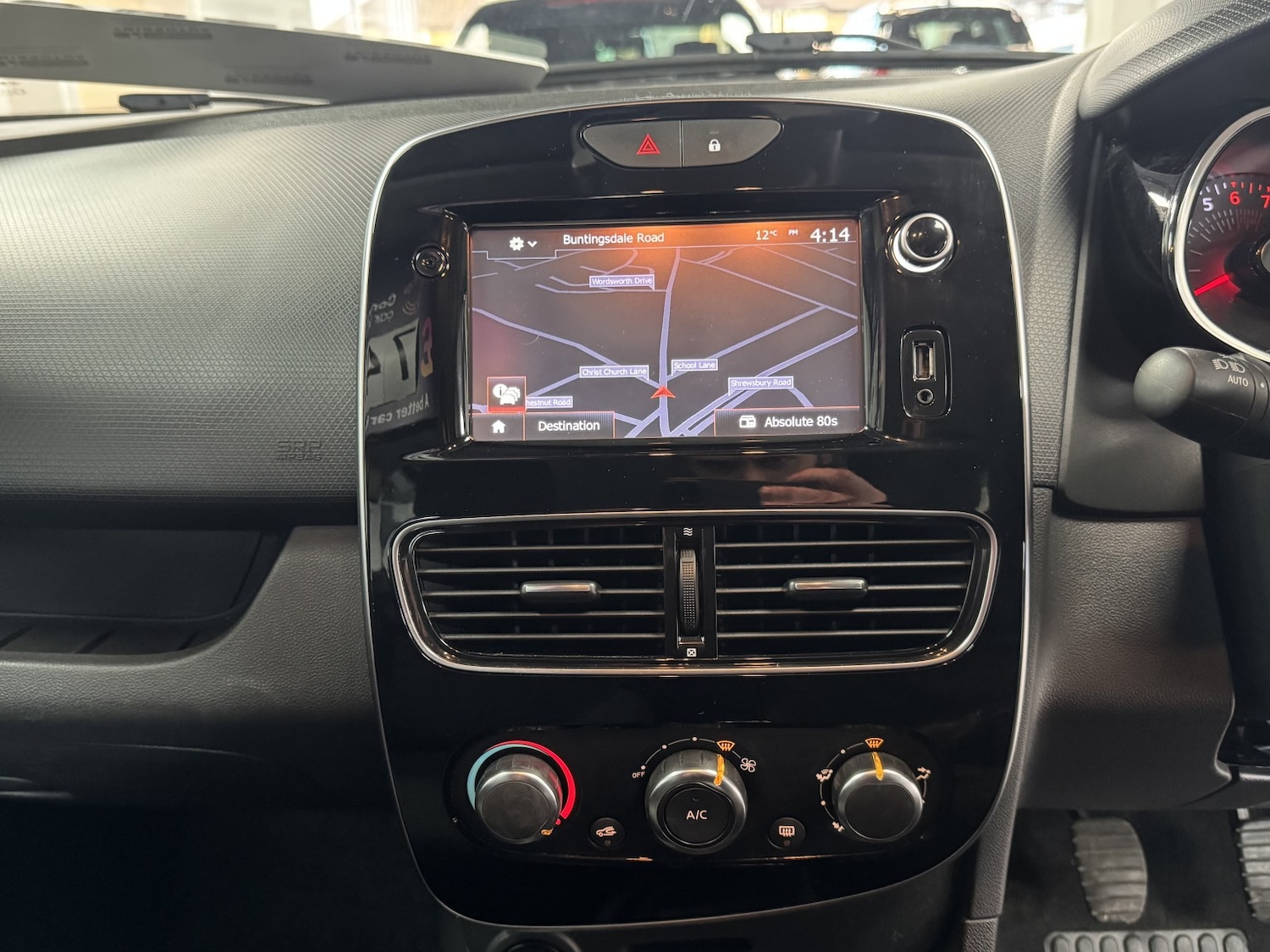 Used Renault Clio 2018 for sale - 77201227: Photo 11