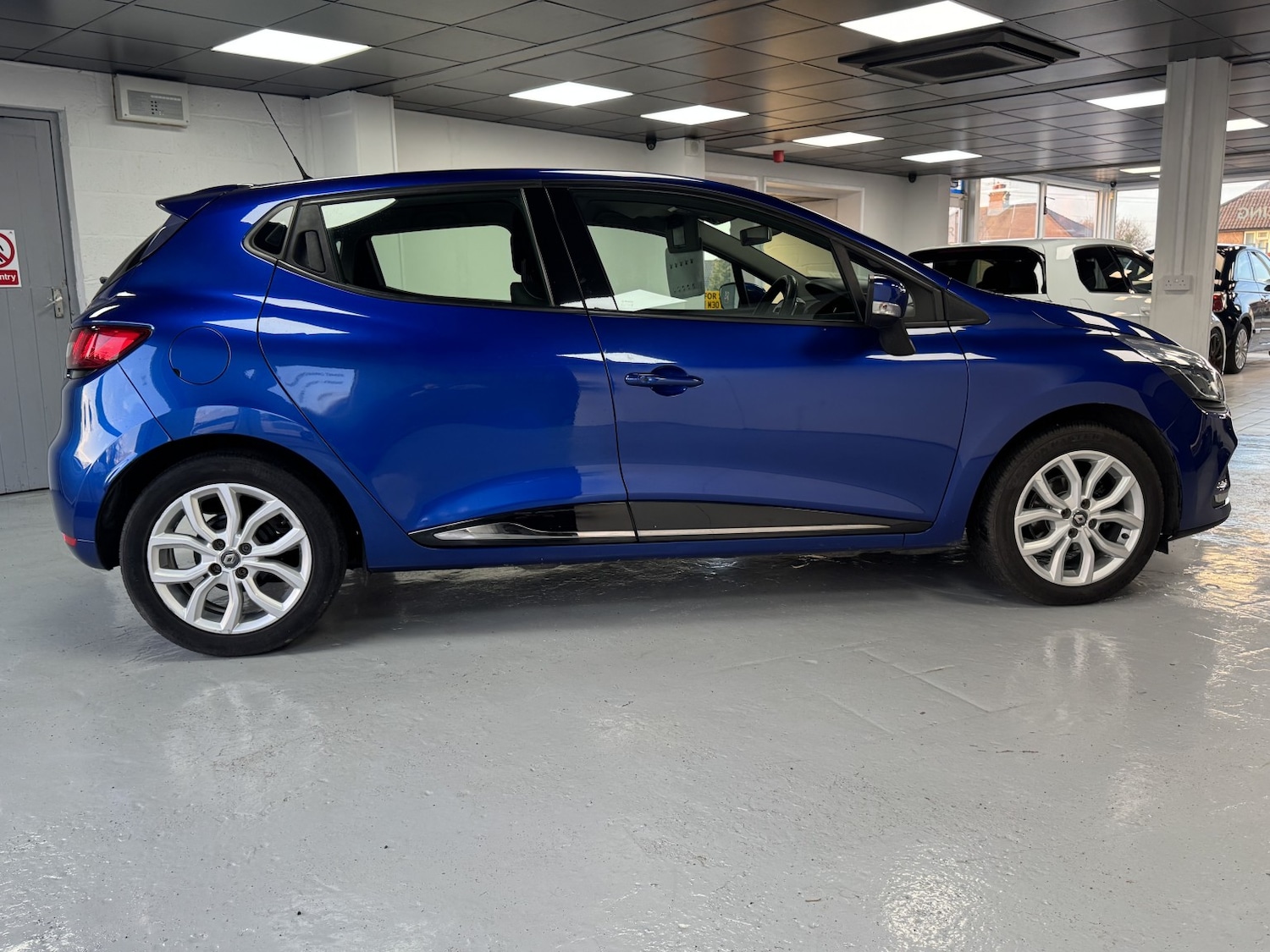 Used Renault Clio 2018 for sale - 77201227: Photo 15