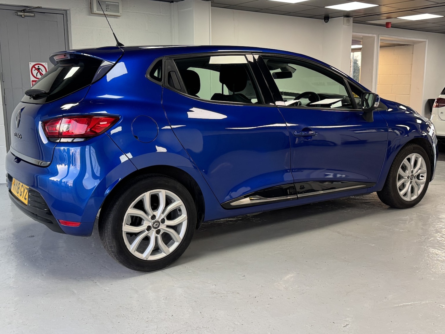 Used Renault Clio 2018 for sale - 77201227: Photo 18