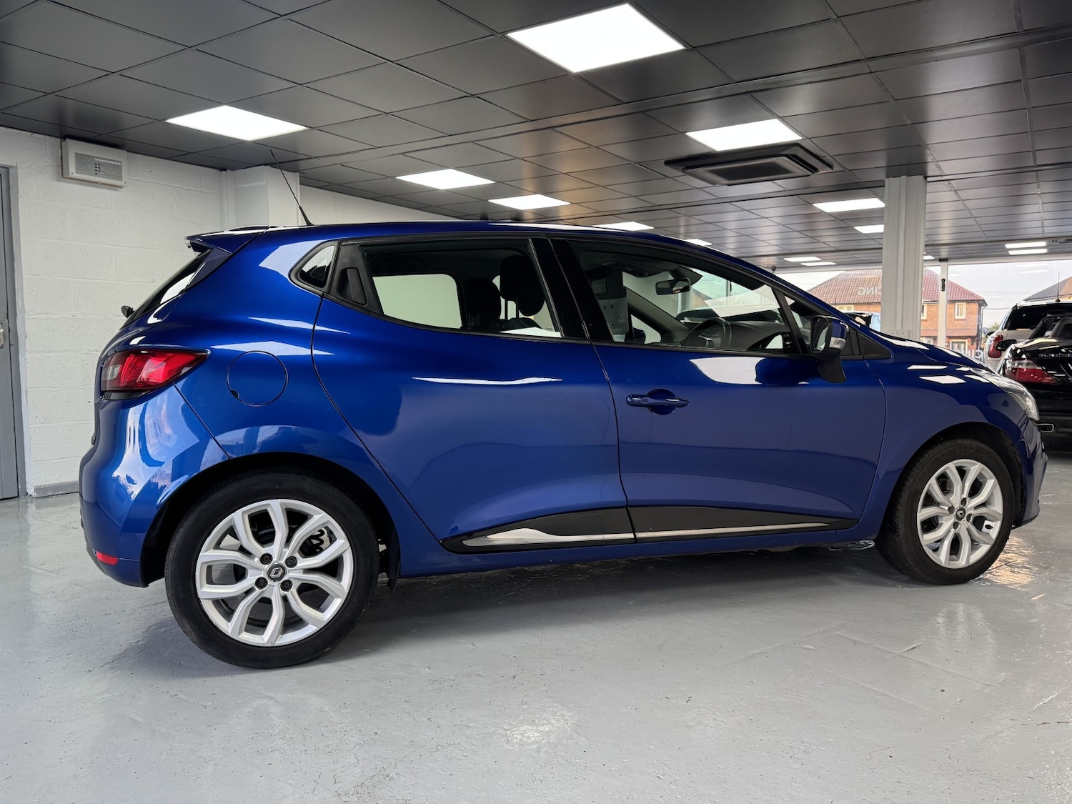 Used Renault Clio 2018 for sale - 77201227: Photo 4
