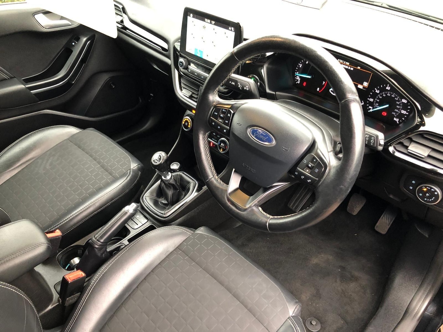 Used Ford Fiesta 2018 for sale - 77723885: Photo 14