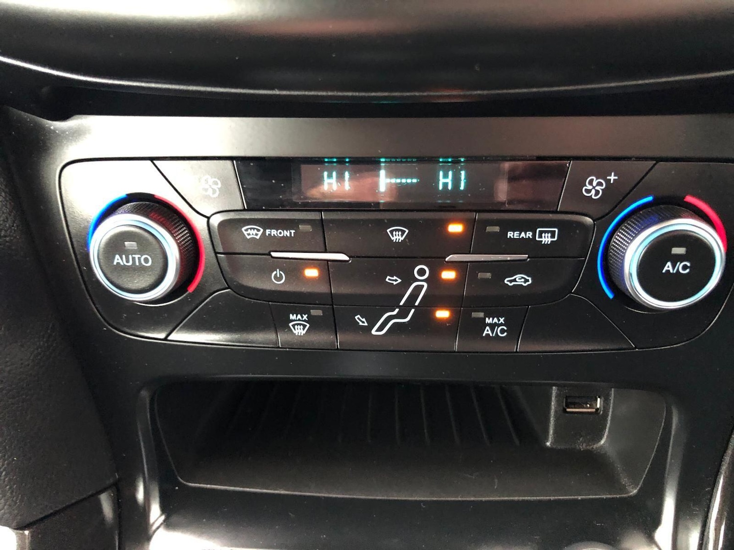 Used Ford Focus for sale - 77230394: Photo 21