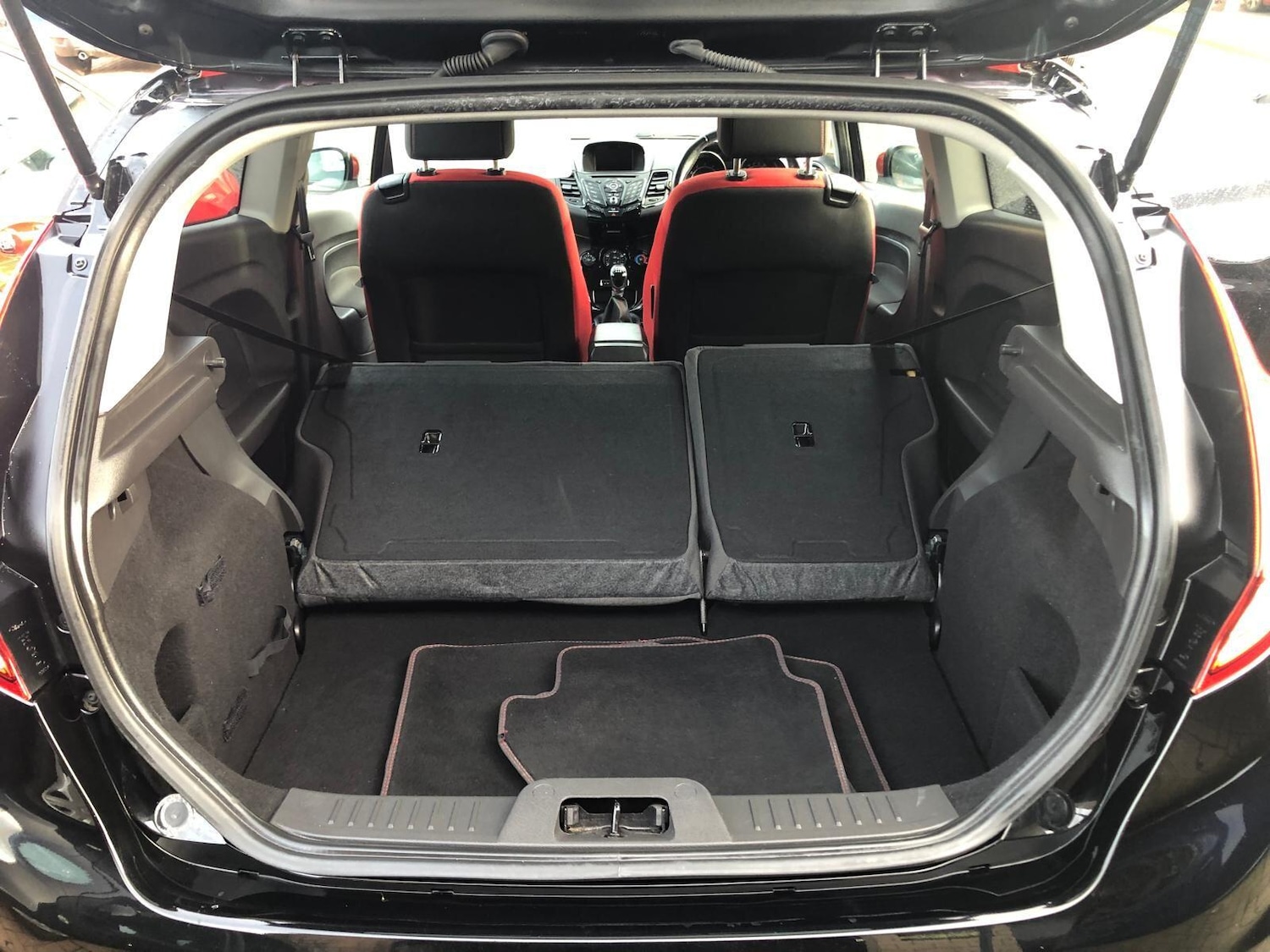 Used Ford Fiesta 2016 for sale - 77229651: Photo 14