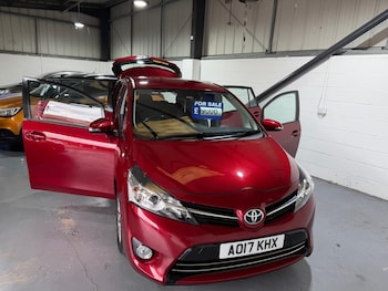 Used Toyota Verso 2017 for sale - 79362099: Photo