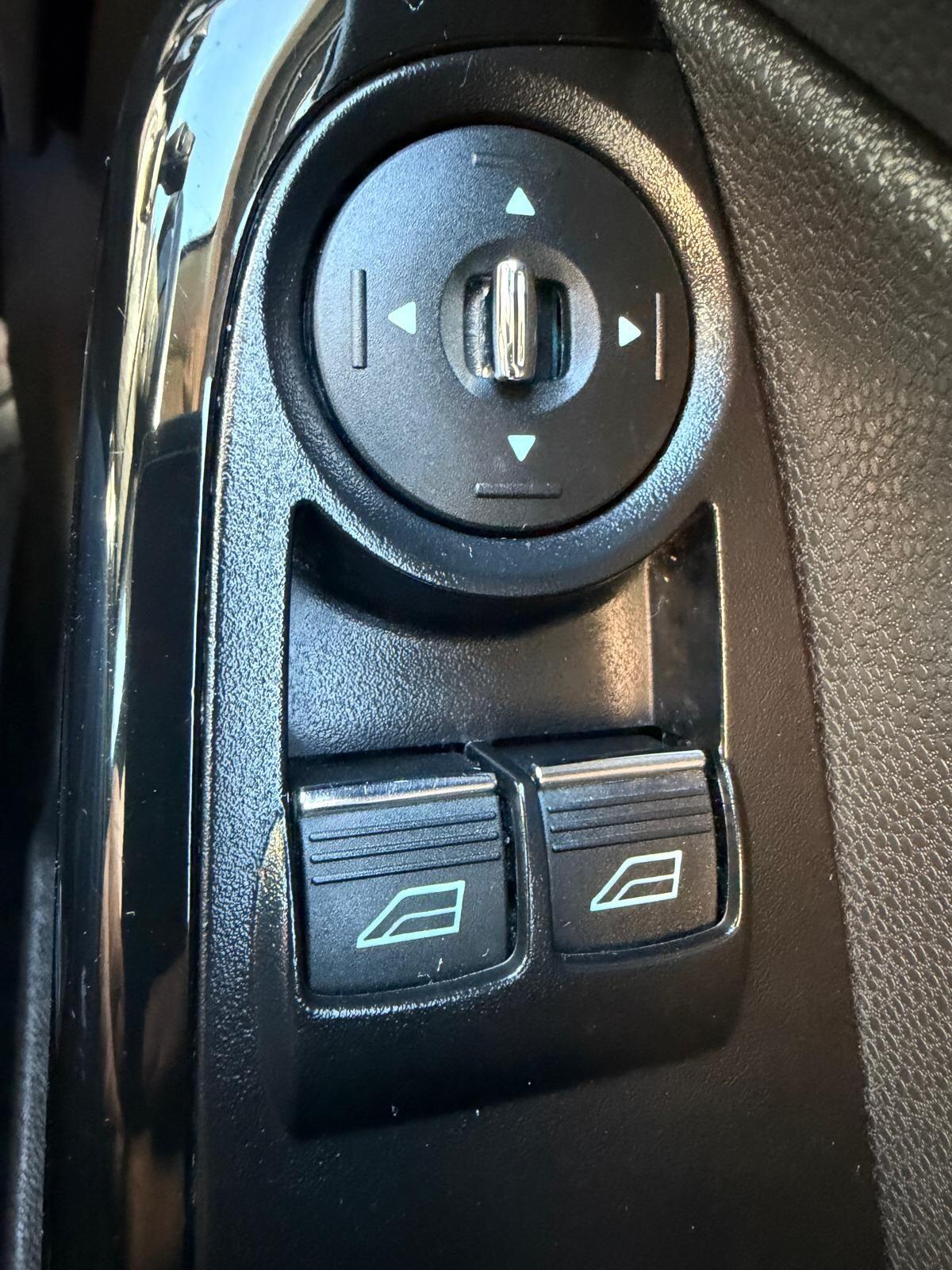 Used Ford Fiesta 2013 for sale - 77737175: Photo 22