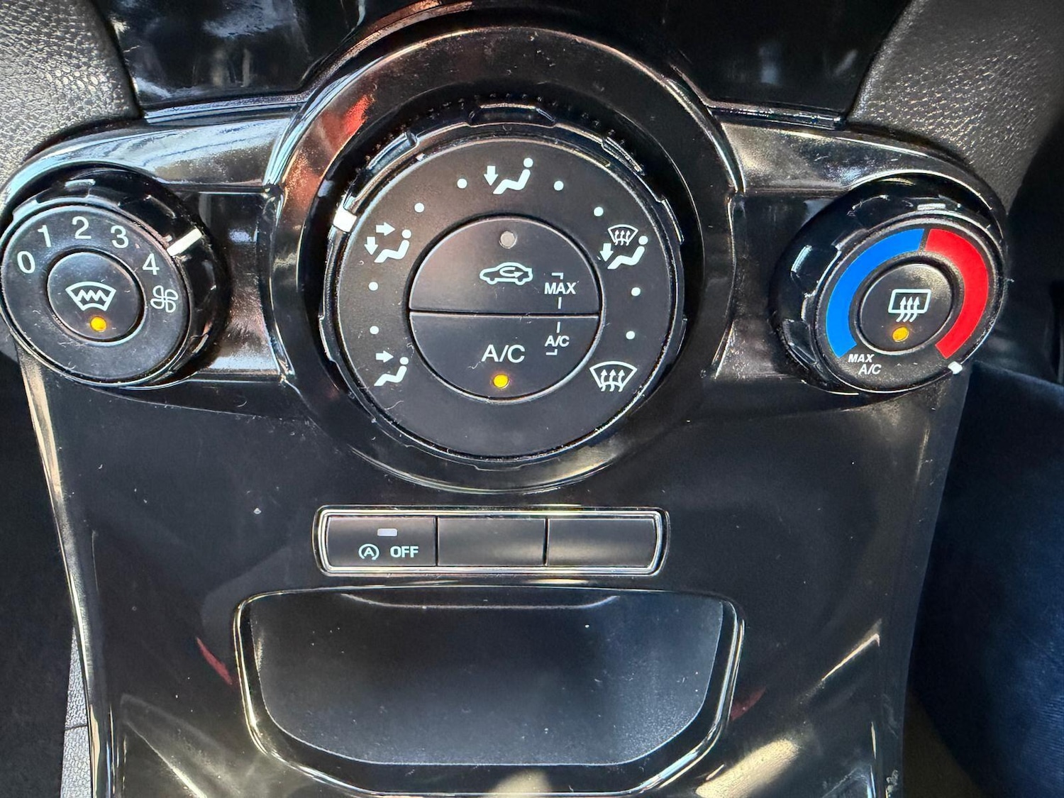 Used Ford Fiesta 2013 for sale - 77737175: Photo 23