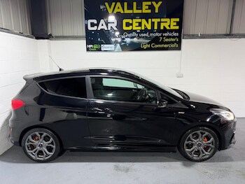 Used Ford Fiesta 2017 for sale - 77468620: Photo