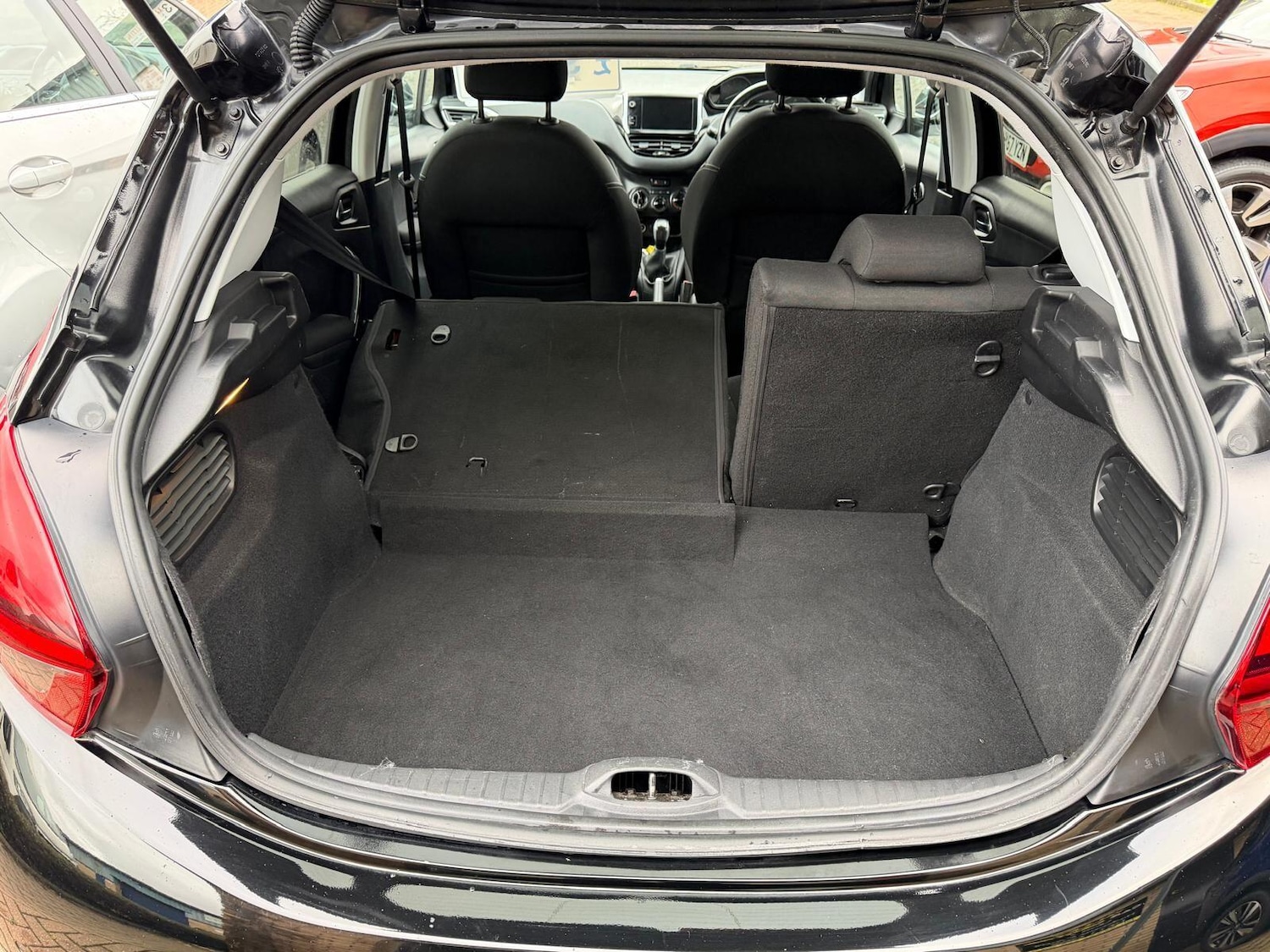 Used Peugeot 208 2018 for sale - 77559344: Photo 16