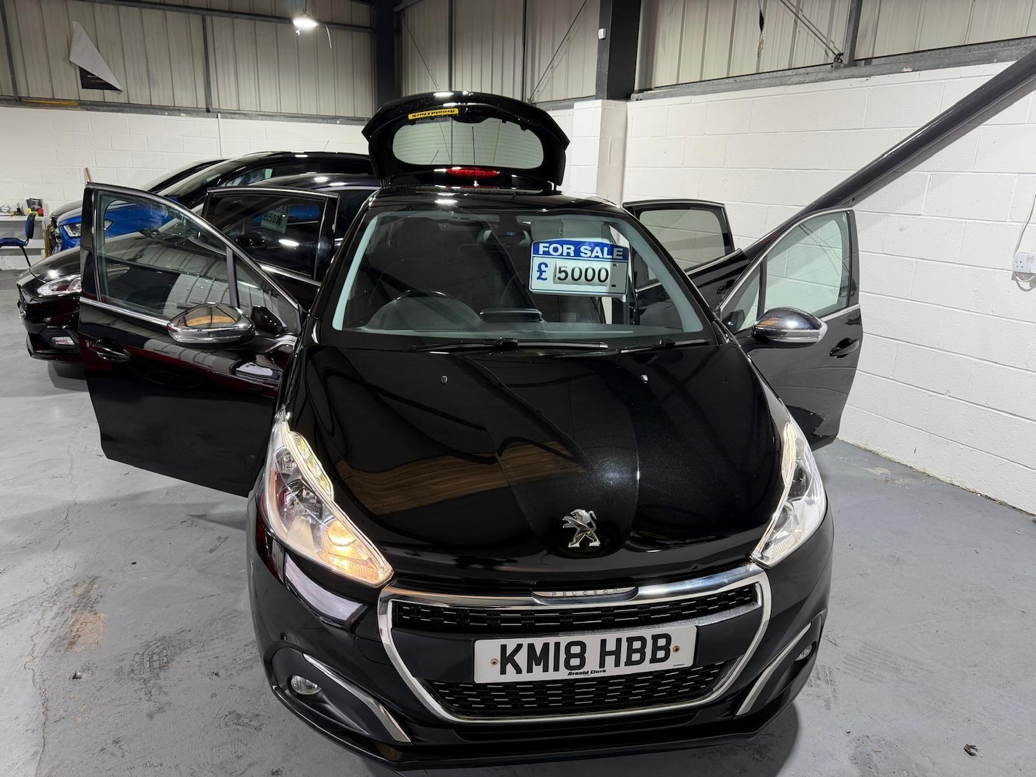 Used Peugeot 208 2018 for sale - 77559344: Photo 2