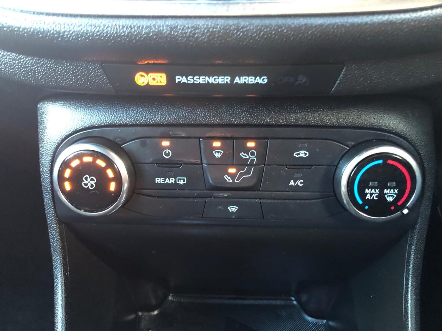 Used Ford Fiesta 2018 for sale - 77230504: Photo 25