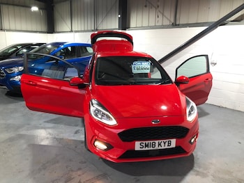 Used Ford Fiesta 2018 for sale - 77230504: Photo
