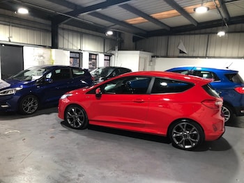 Used Ford Fiesta 2018 for sale - 77230504: Photo